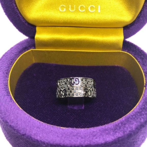 Gucci Other - New Gucci Black Diamond 18k Gold Ring Size 6